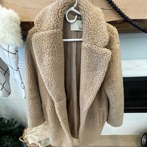Aritzia Wilfred teddy jacket